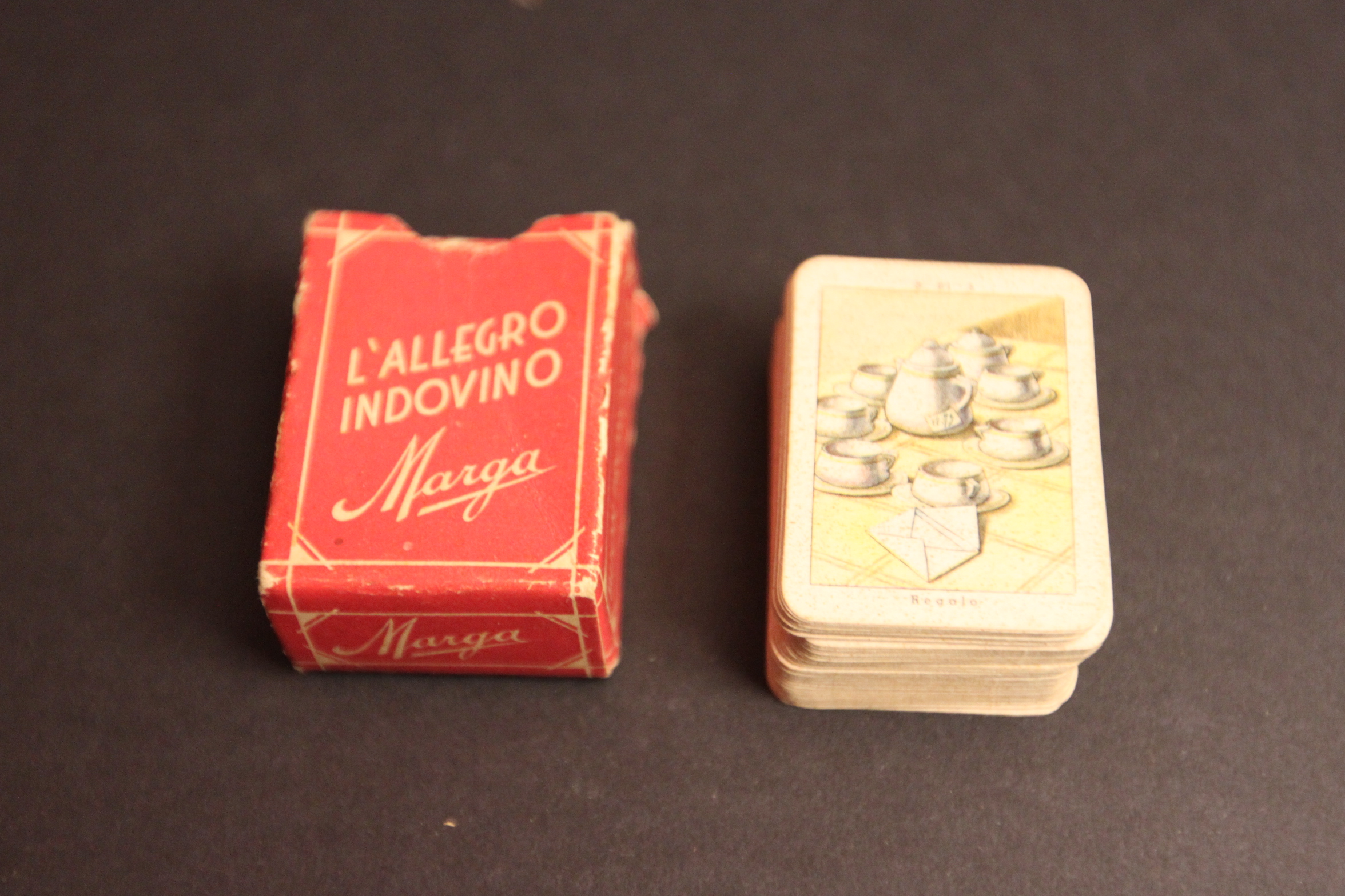 GIOCO DI CARTA PUBBLICITARIO