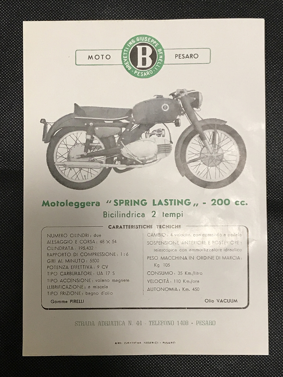 MOTO BROCHURE