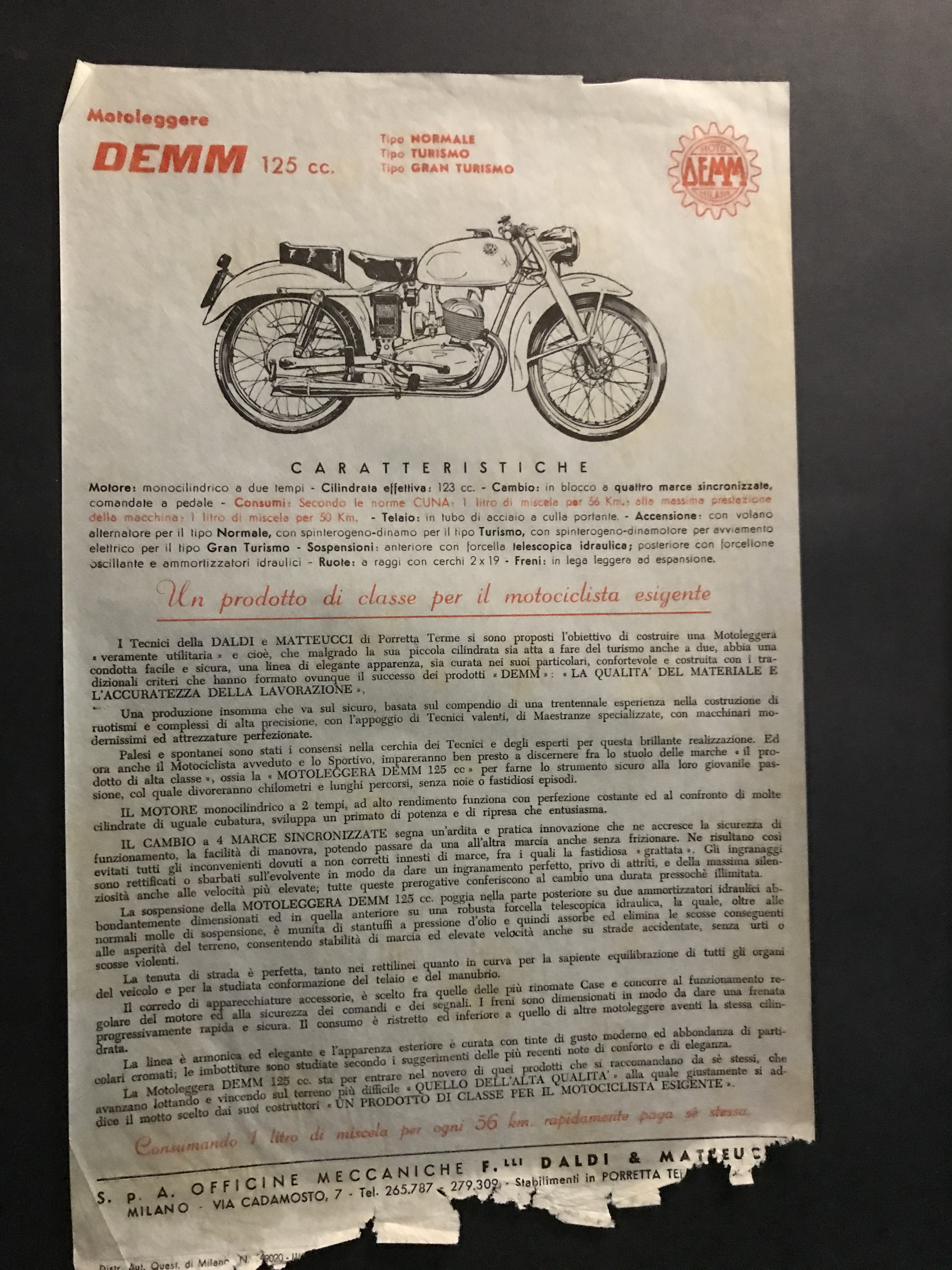 MOTO BROCHURE