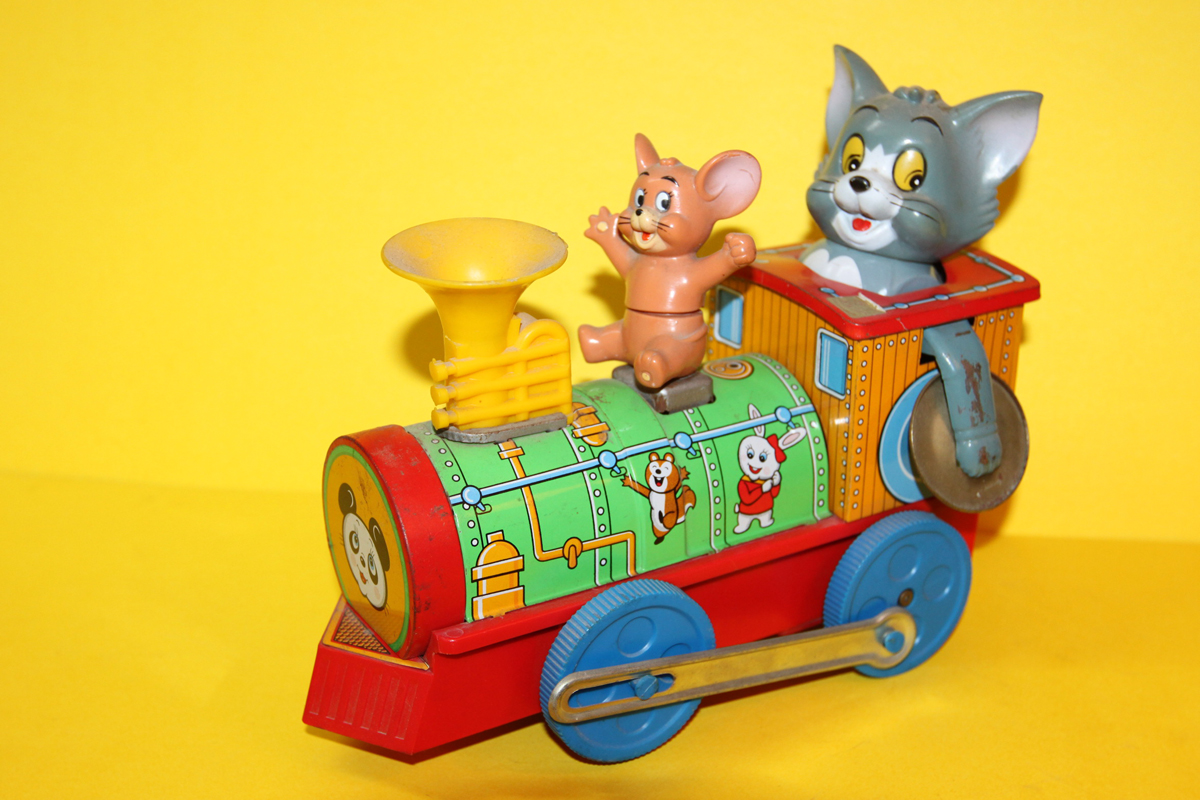 TIN TRAIN JAPAN BATTERY OPERATED