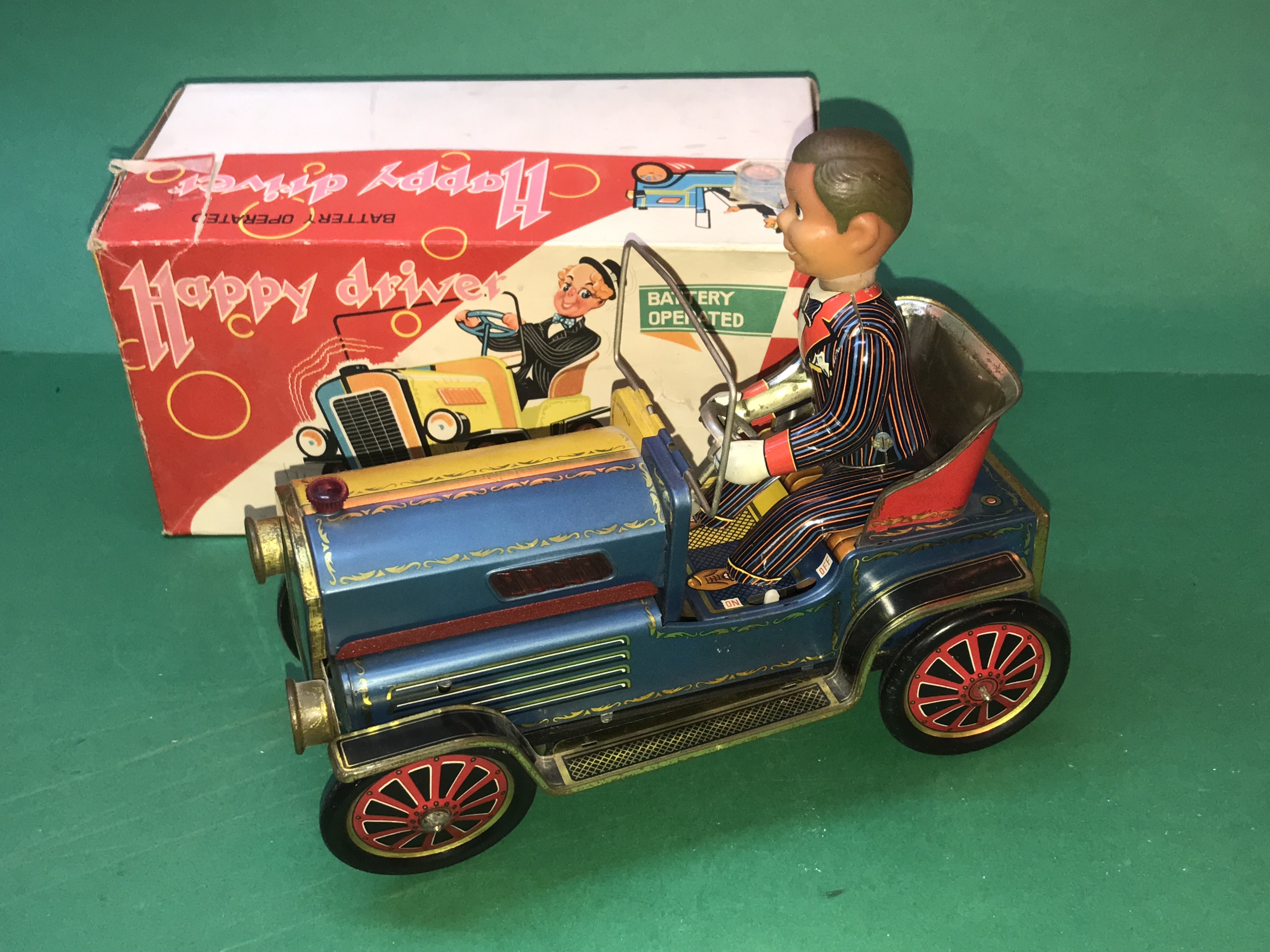 MF 868 RED CHINA TIN TOY