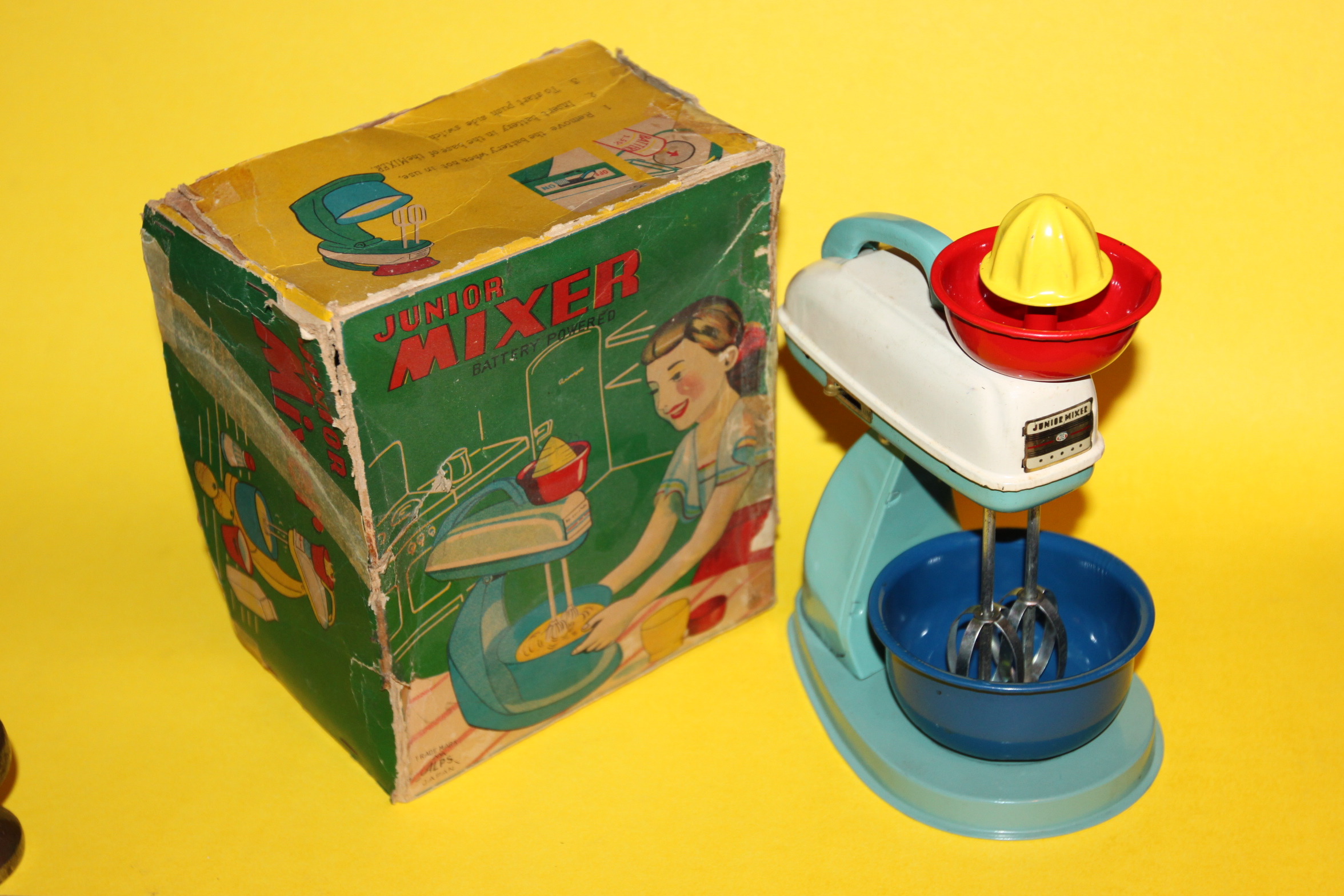 mint boxed japan tin toy