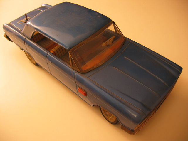 JAPAN TIN TOY CAR